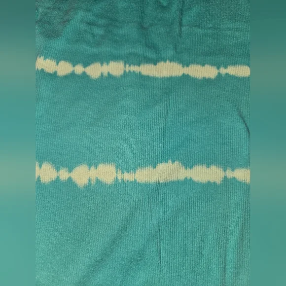 Mossimo Women's M Tank Tops Set of 3 - Picture 3 of 14